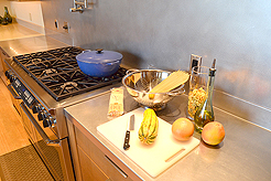 LAURELHURST UNREAL ESTATE